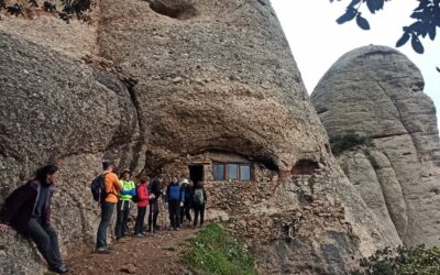 Canal del Pou del Gat i ruta de les ermites, Montserrat (Bages)