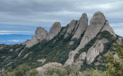 Canal del Pou del Gat i ruta de les ermites, Montserrat (Bages)